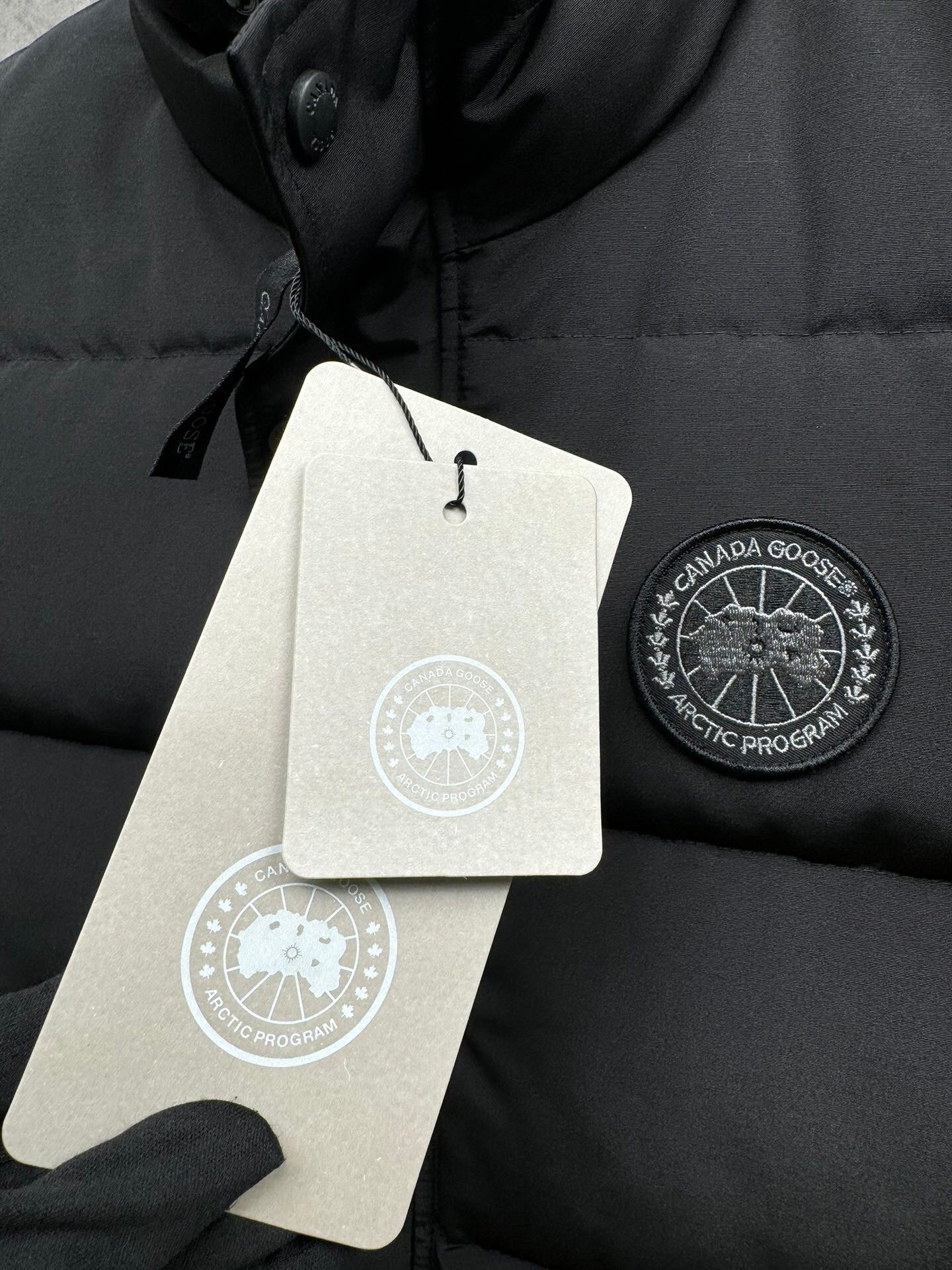 Canada Goose Freestyle Bodywarmer Black Logo - Image 2