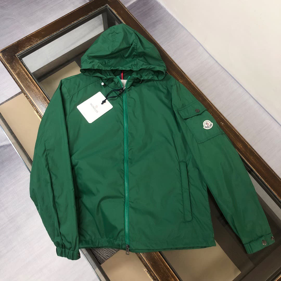Moncler Etiache Hooded Rain Jacket Green