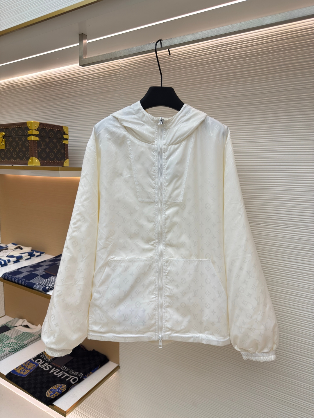 Louis Vuitton Reversible Monogram Jacket White - Image 3