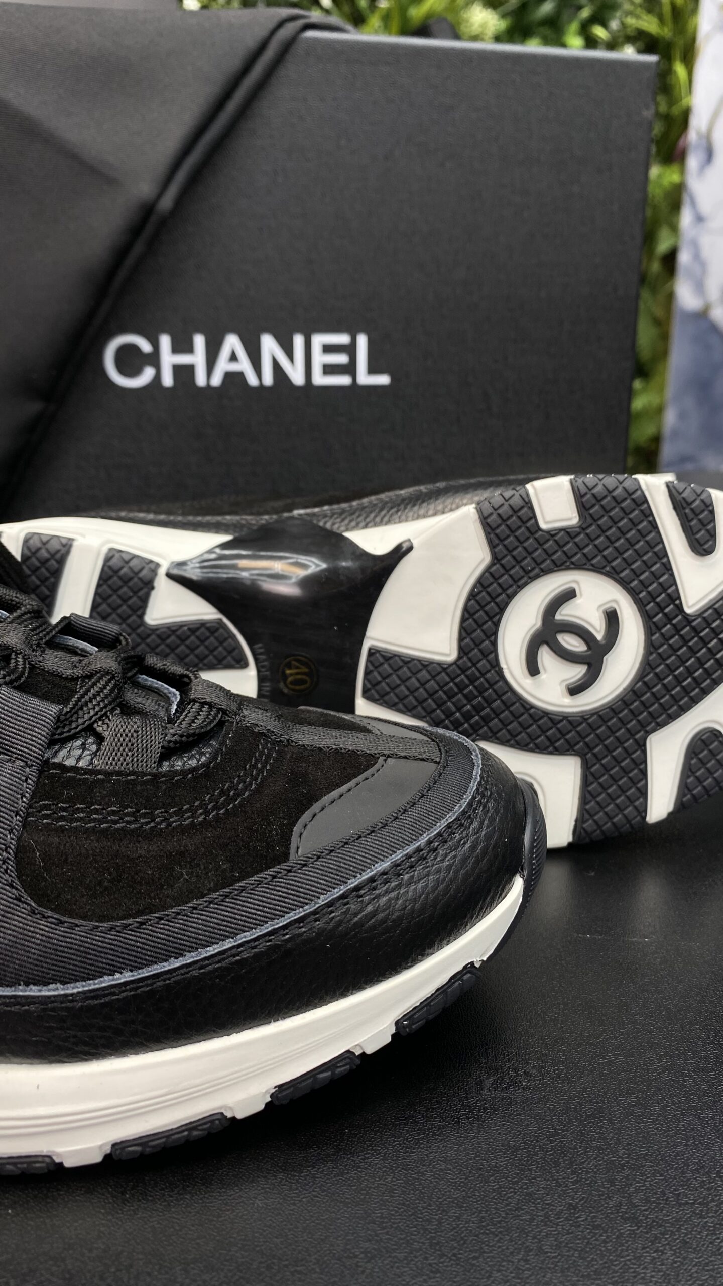 Chanel Low Top CC Runner Black/White - Image 3