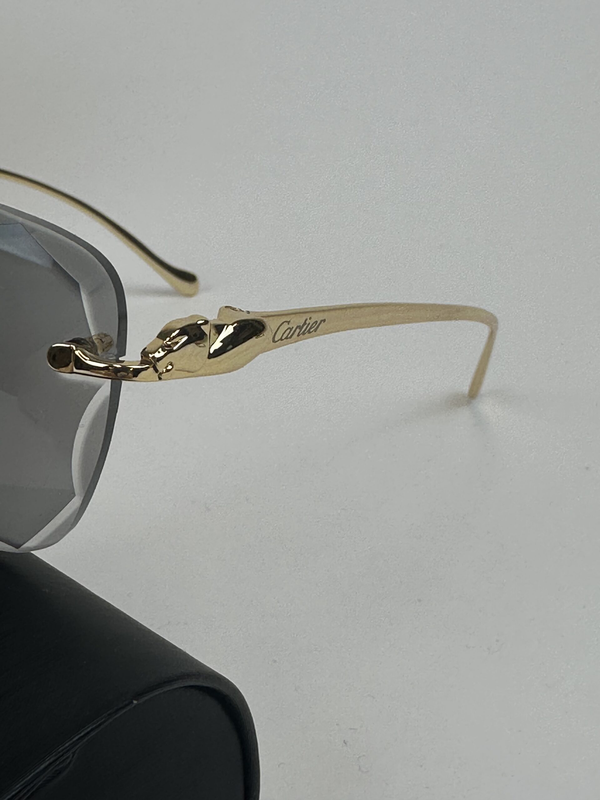 Cartier Panthere DC Gold Frame Black ( Meekleurend glazen ) - Image 2