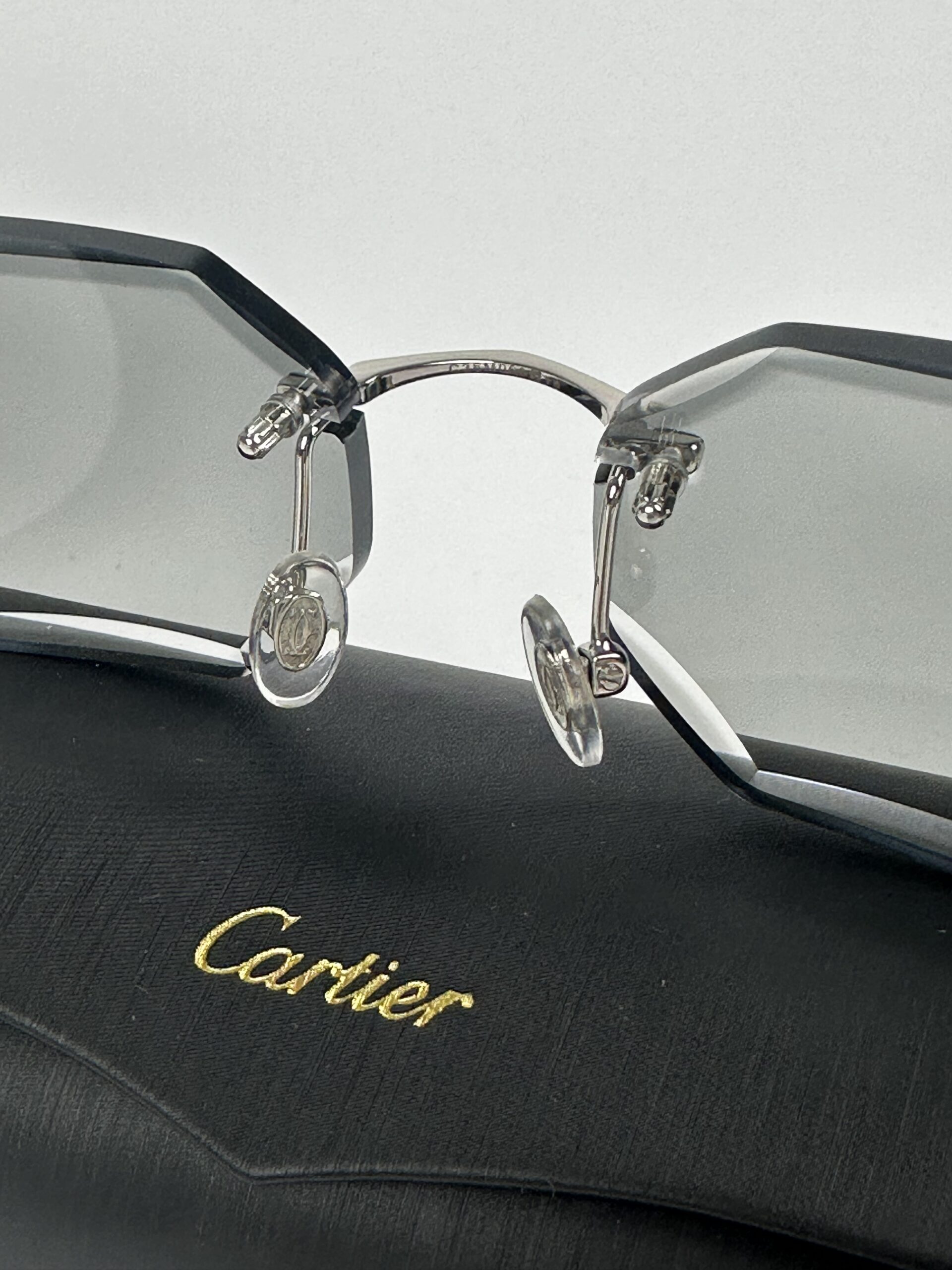 Cartier Piccadilly DC Silver Frame Black ( Meekleurend glazen ) - Image 3
