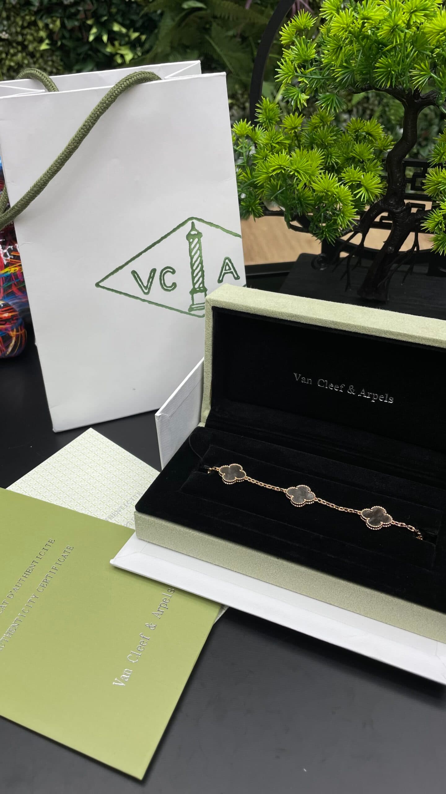 Van Cleef & Arpels Vintage Alhambra bracelet 5 motifs Rosé Gold/Grey