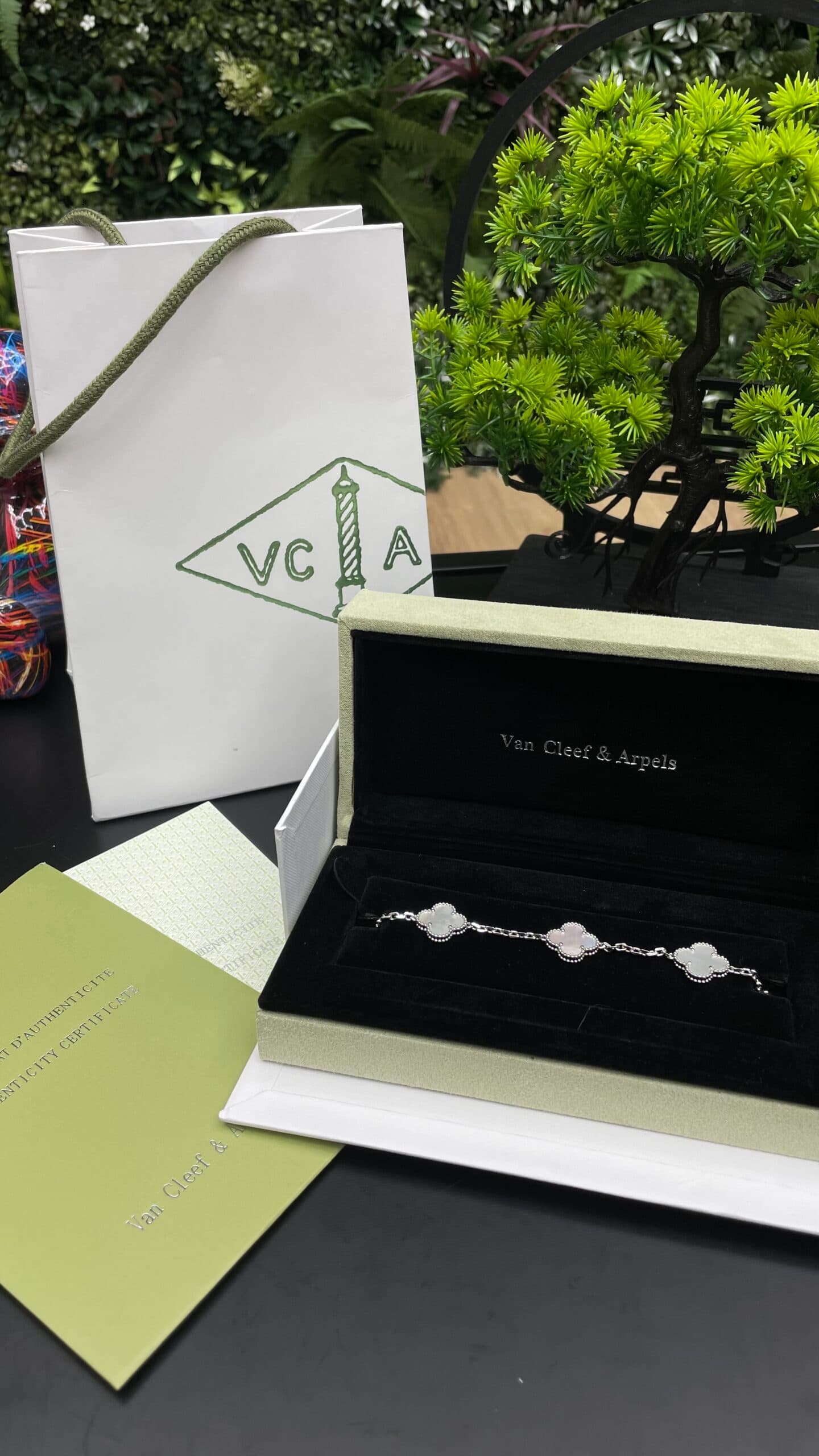 Van Cleef & Arpels Vintage Alhambra bracelet 5 motifs Silver/Grey