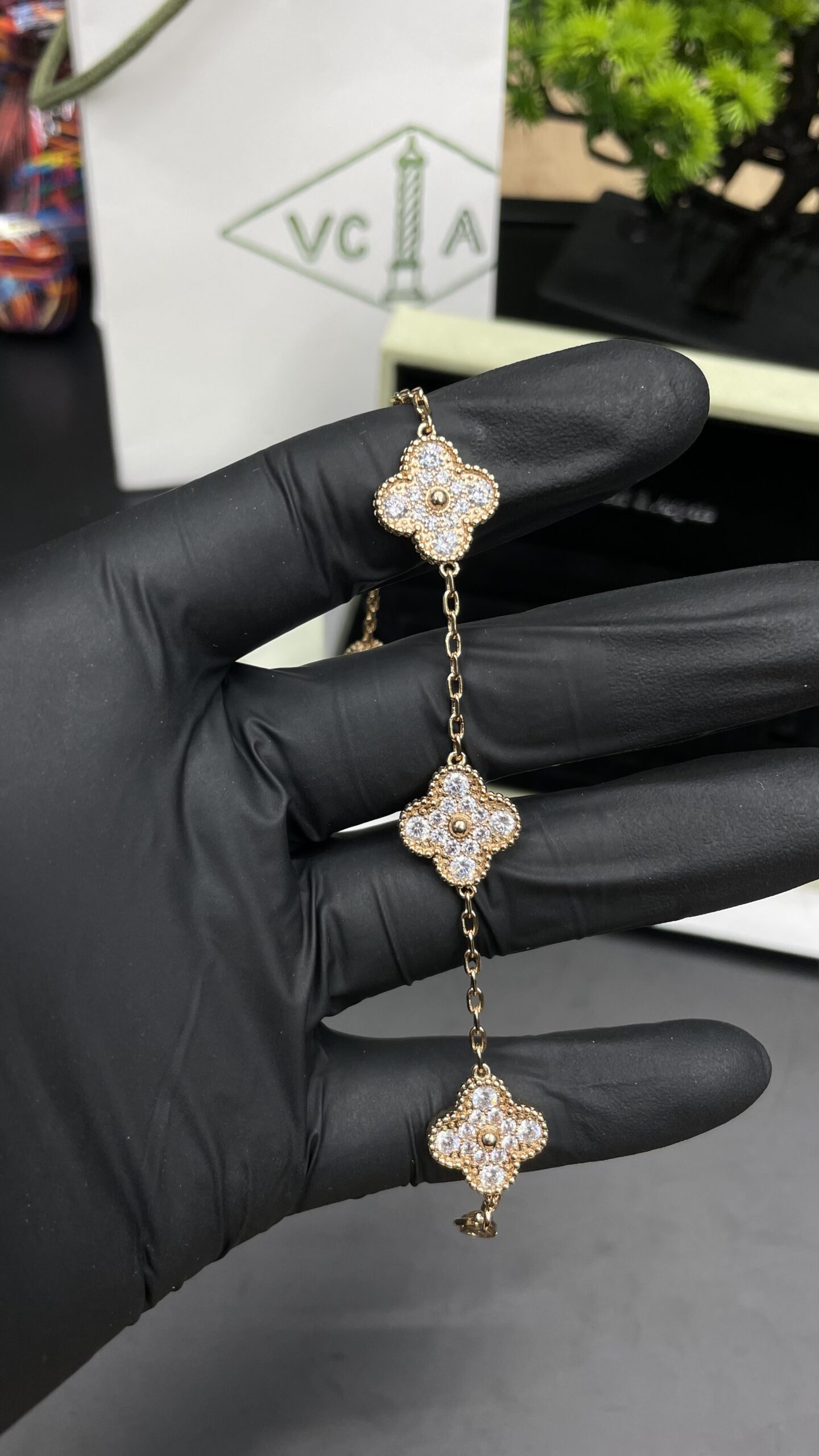 Van Cleef & Arpels Vintage Alhambra bracelet 5 motifs Gold Jade - Image 2