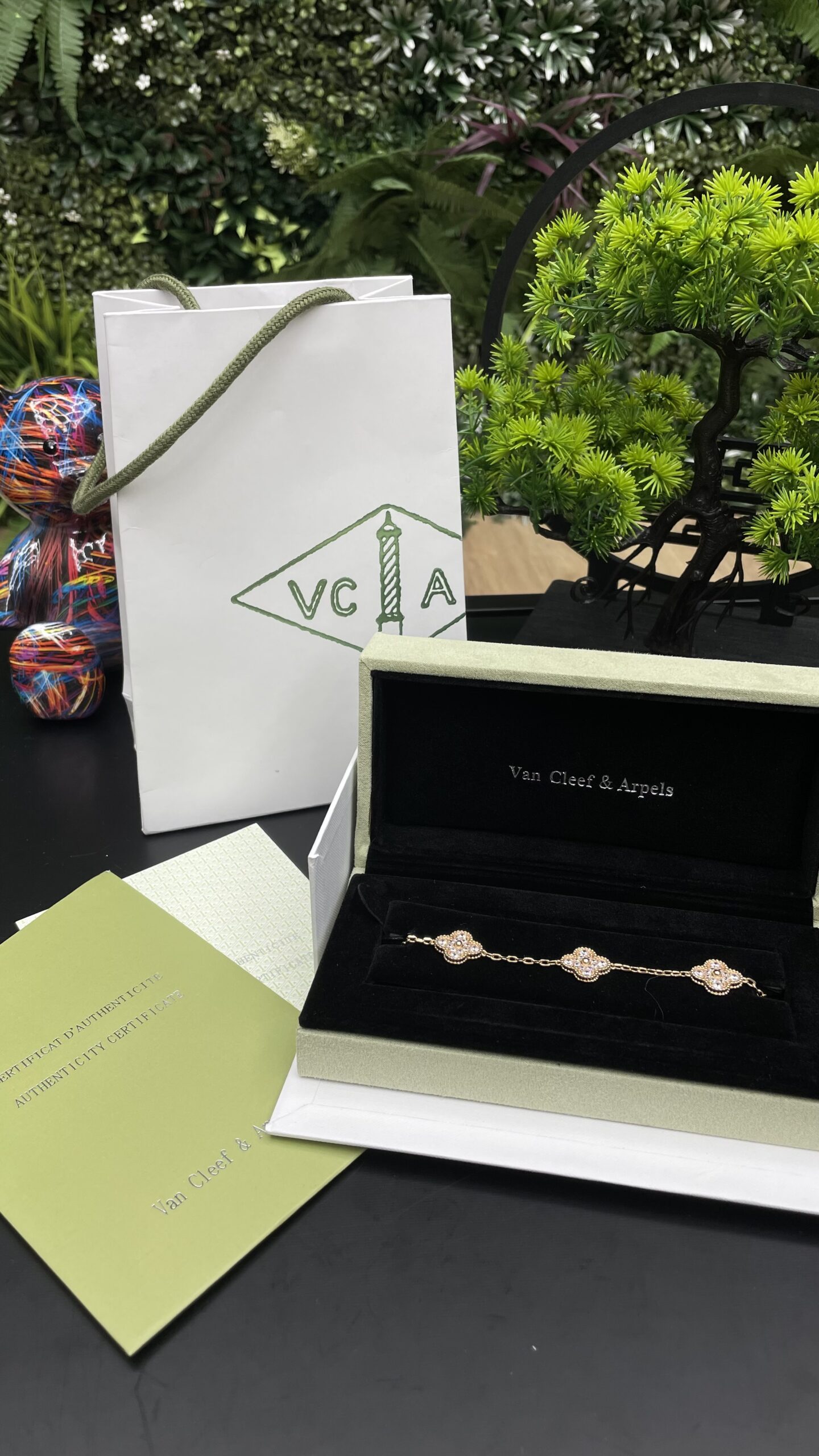 Van Cleef & Arpels Vintage Alhambra bracelet 5 motifs Gold Jade - Image 1