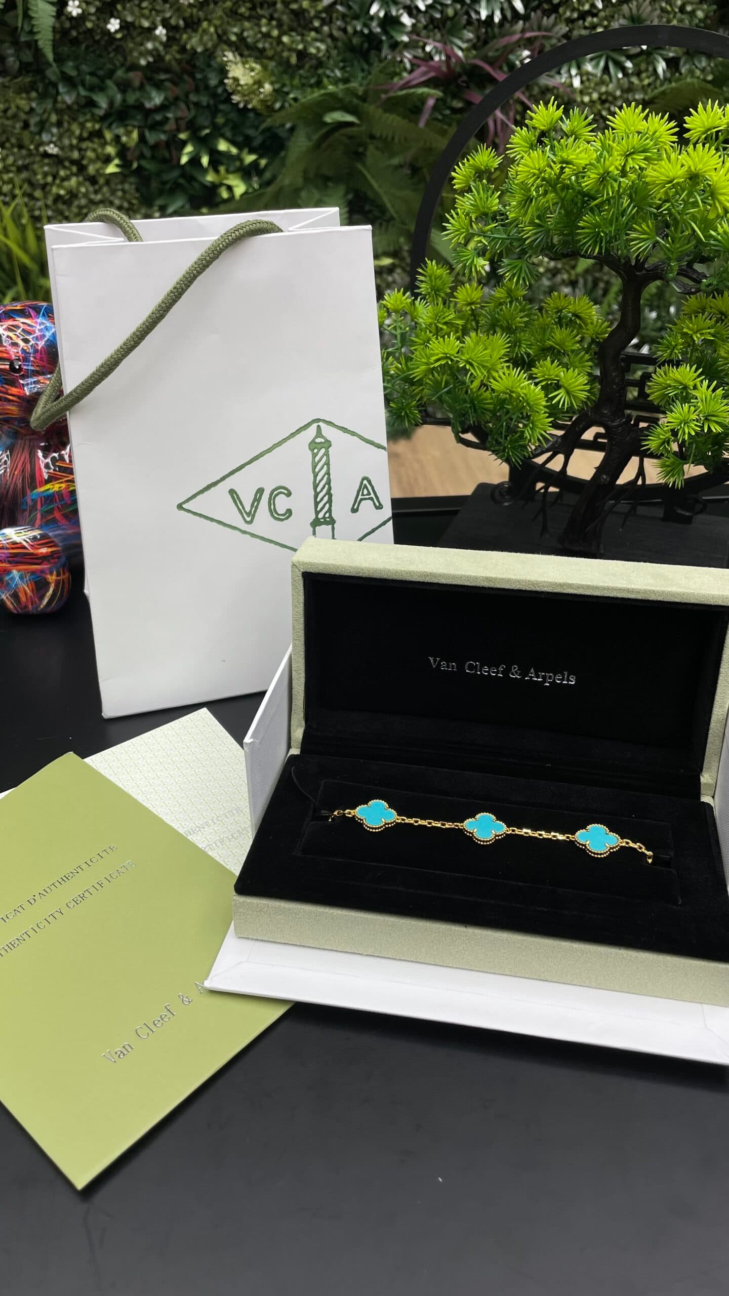 Van Cleef & Arpels Vintage Alhambra bracelet 5 motifs Gold/Turqouise