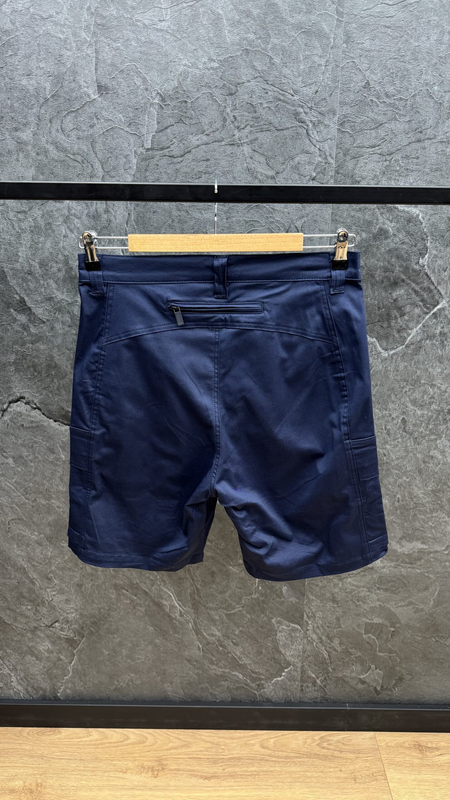 Dior Short Cargo Pants Navy Blue - Image 3