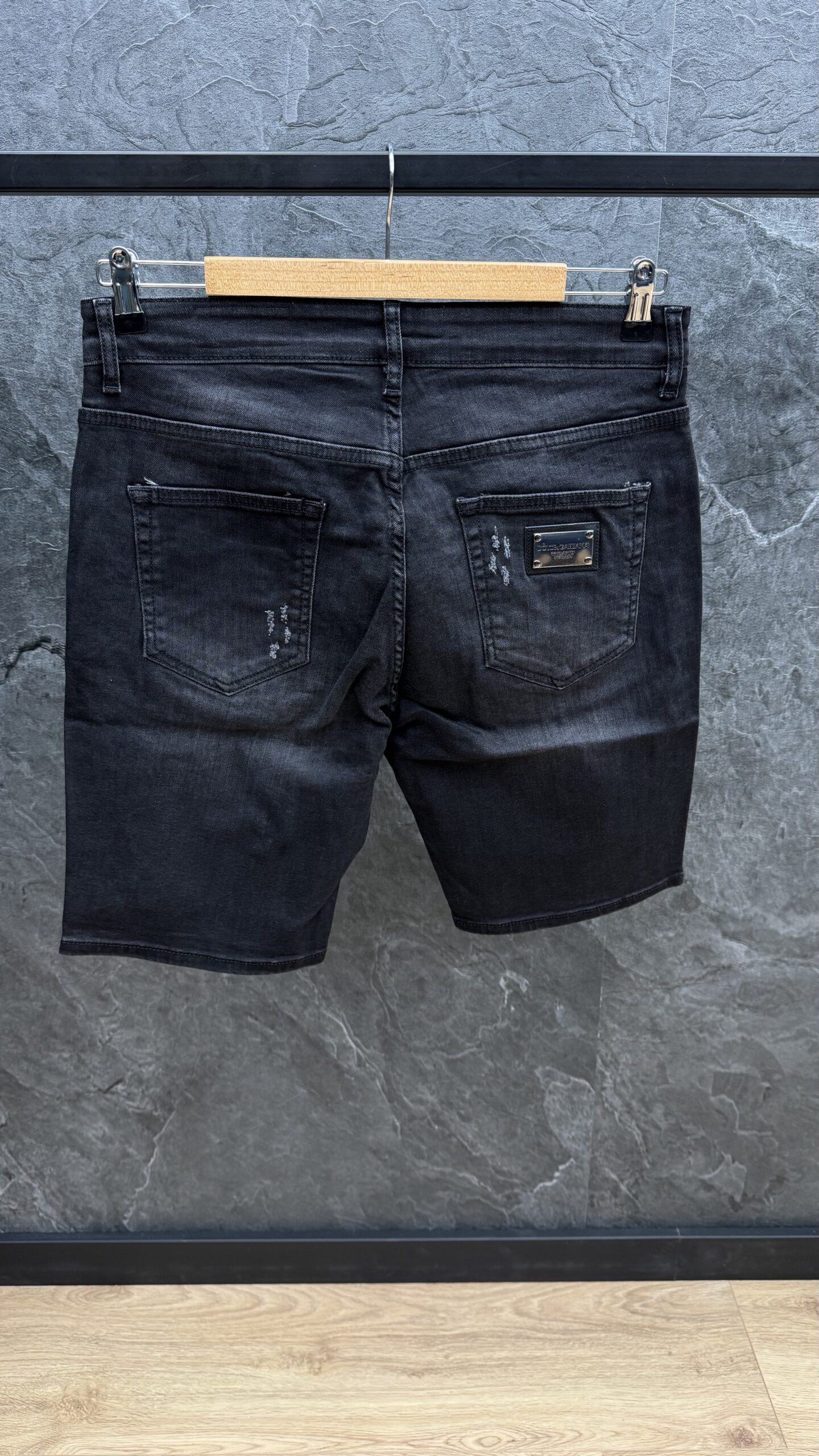 Dolce & Gabbana Short Plate Jeans Black - Image 3