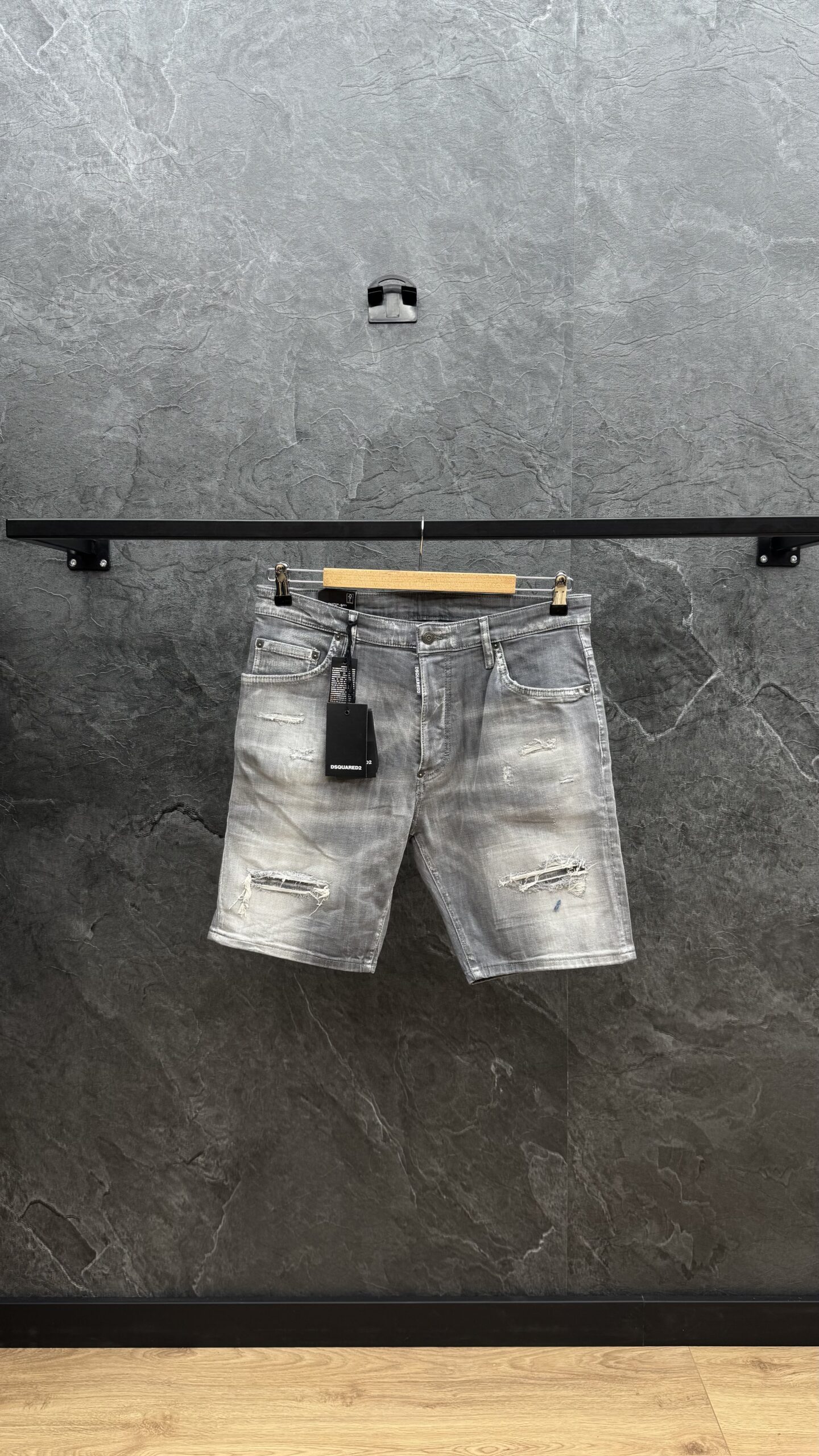 Dsquared2 Born In Canada Short Jeans Grey - Image 1