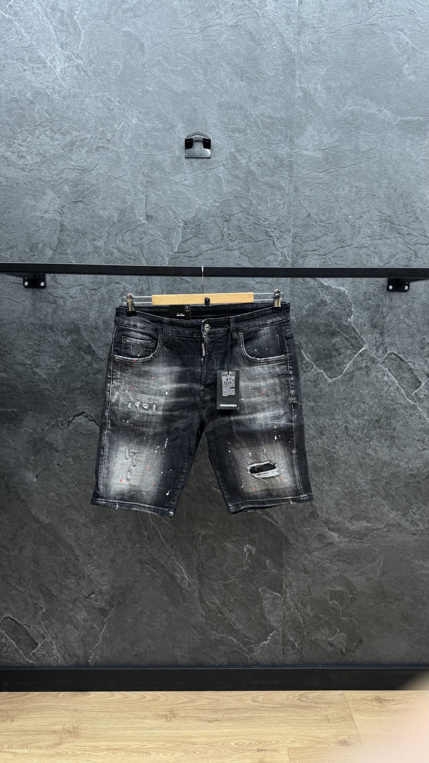 Dsquared2 64 Caten Bros Short Jeans Black - Image 1