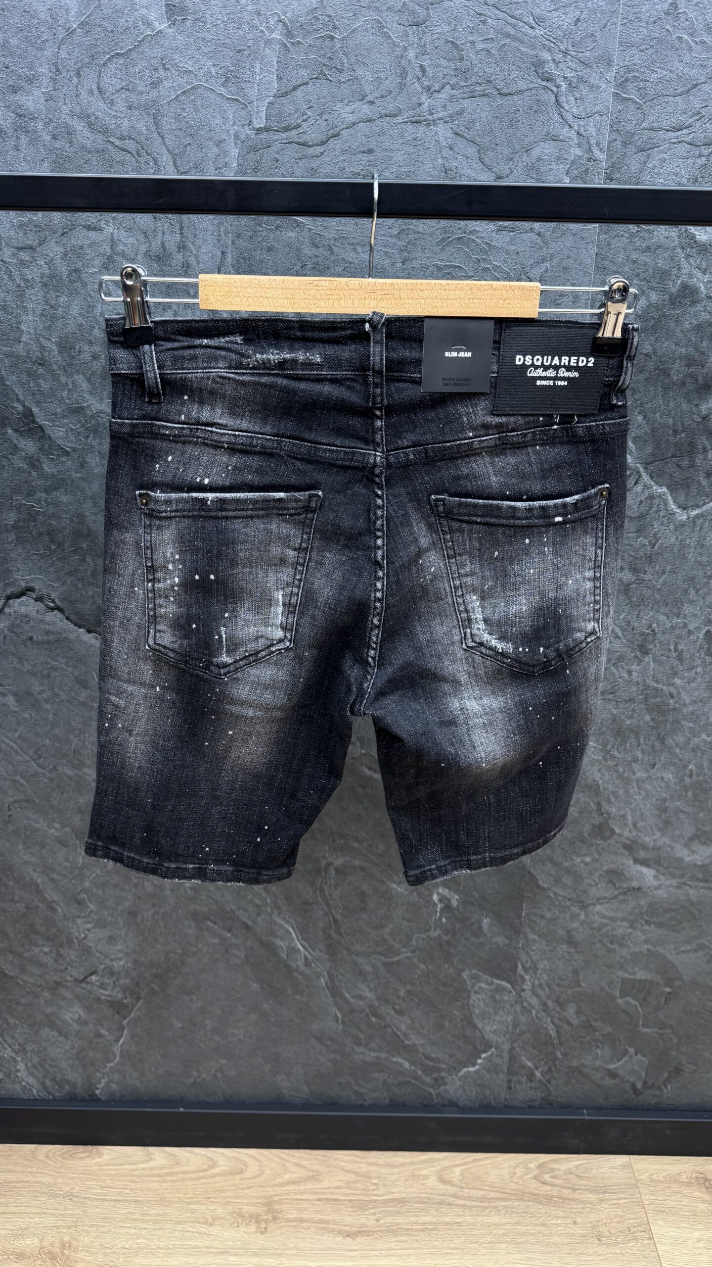 Dsquared2 1964 Authentic Short Jeans Black - Image 3