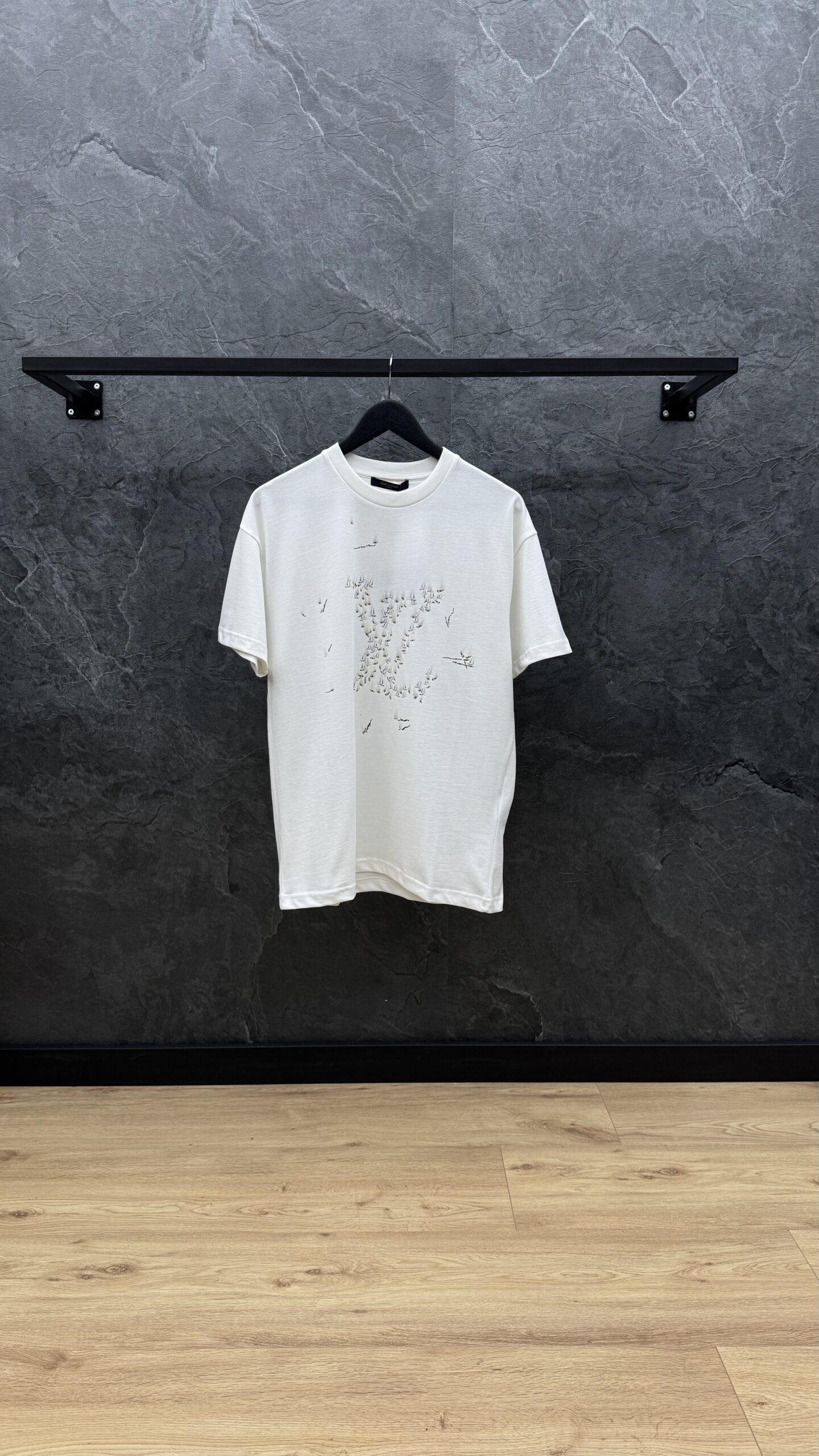 Louis Vuitton Abstract Bird Monogram T Shirt White - Image 1