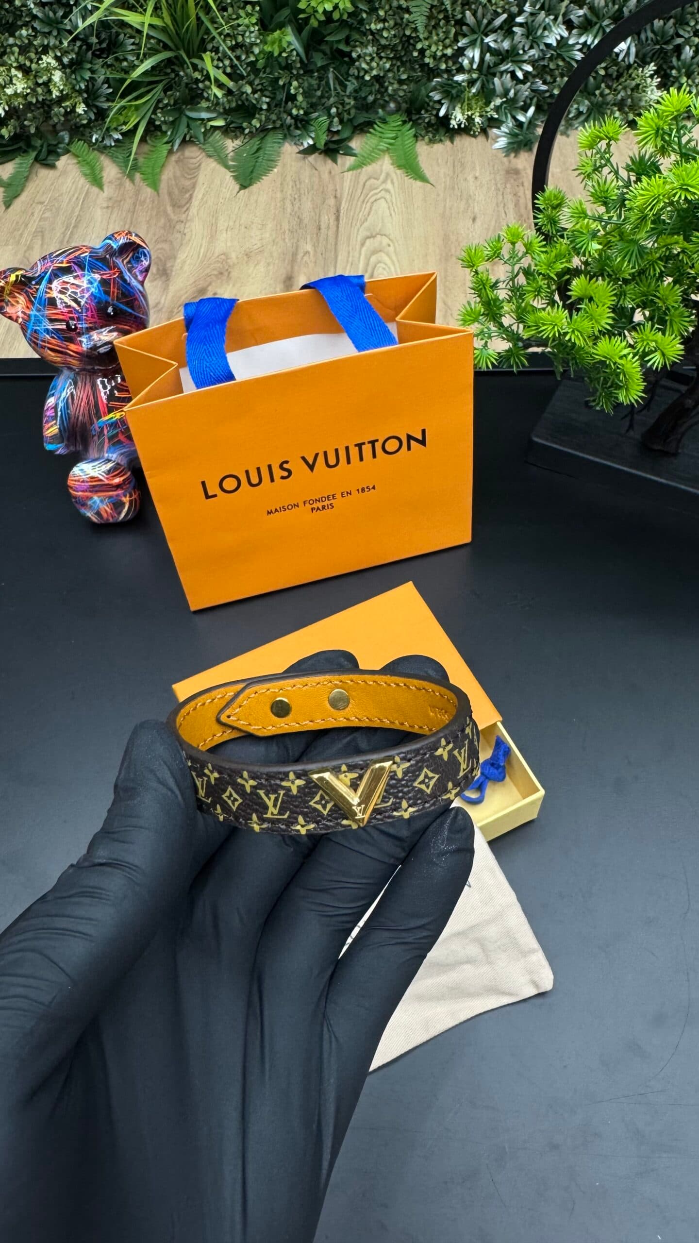 Louis Vuitton Essential V Bracelet