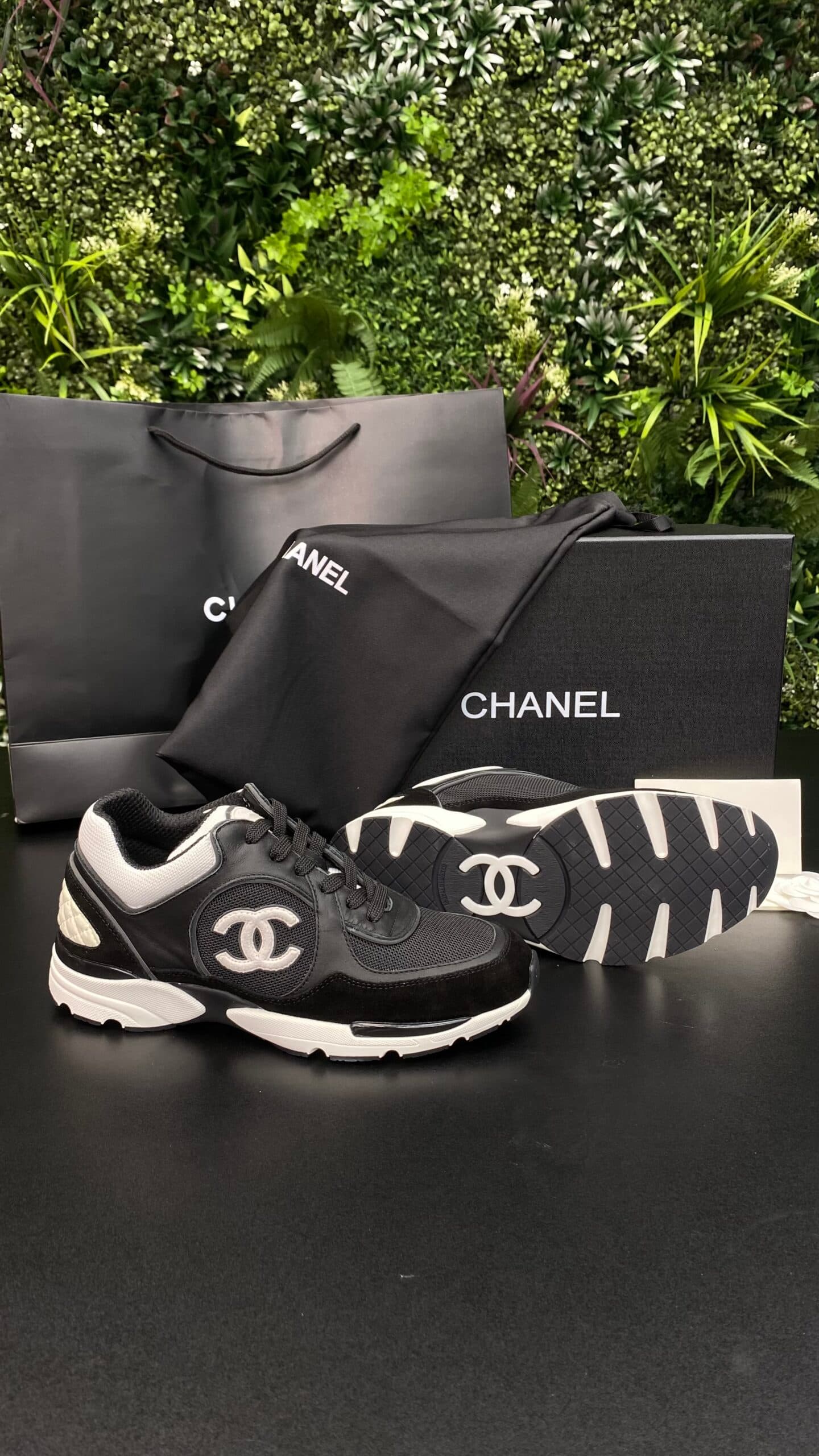 Chanel Low Top Trainer Black/White
