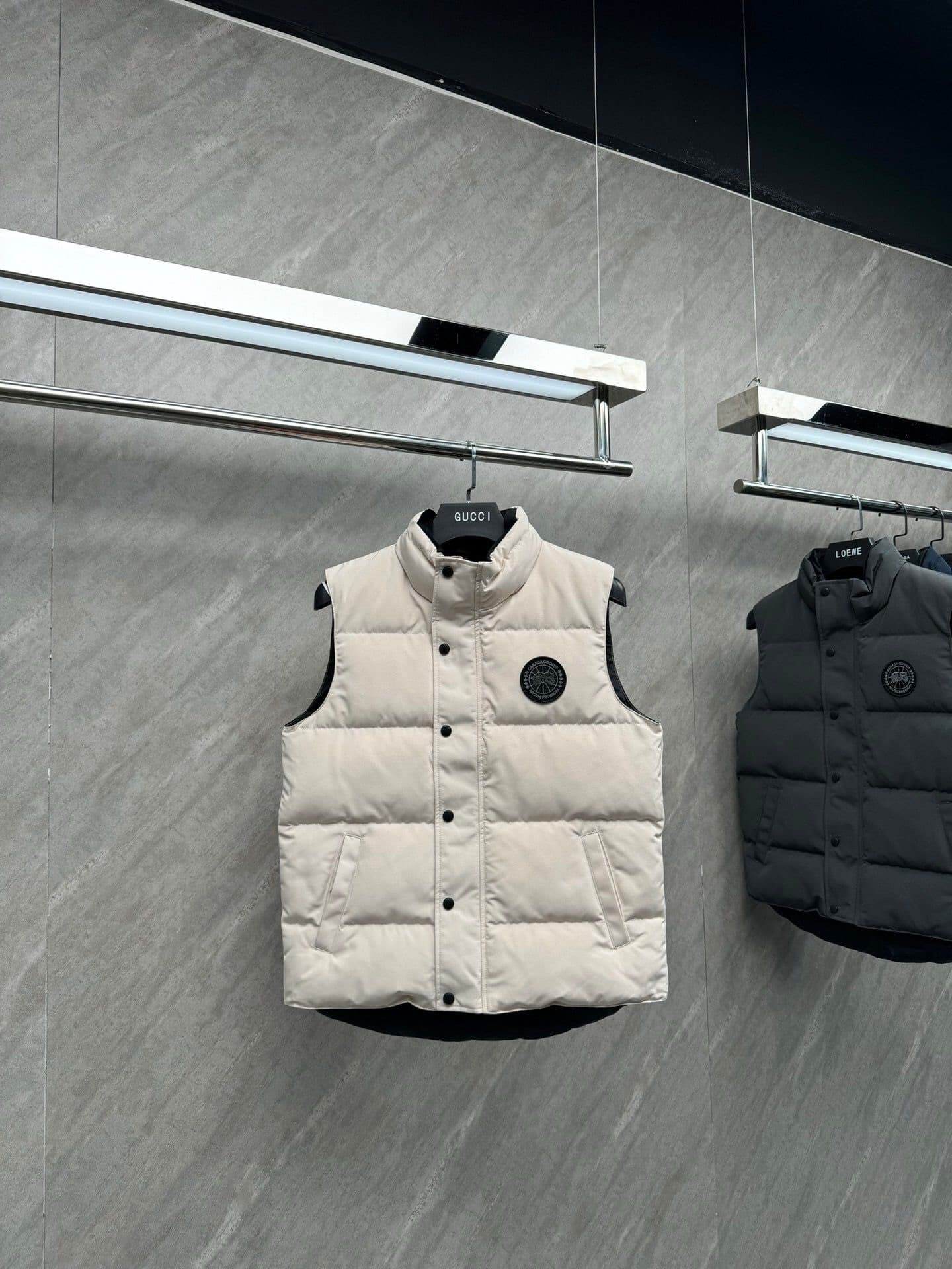 Canada Goose Freestyle Bodywarmer White Black Logo