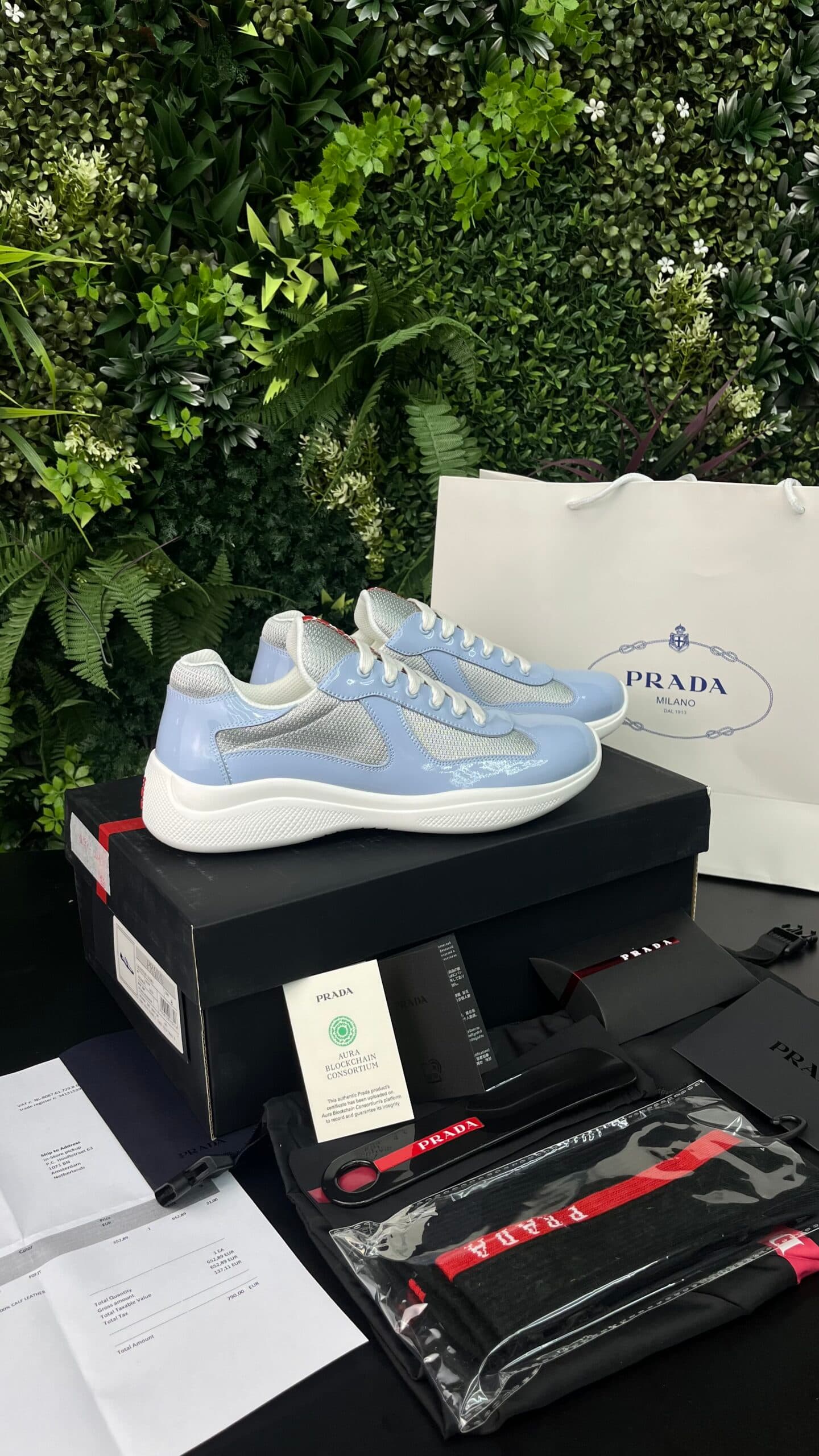 Prada America’s Cup Ciel Blue