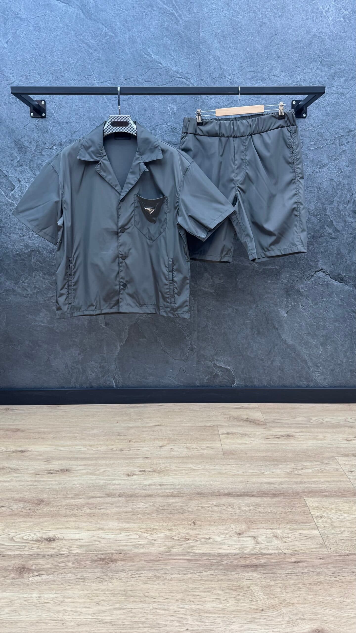 Prada Parachute Set Antraciet