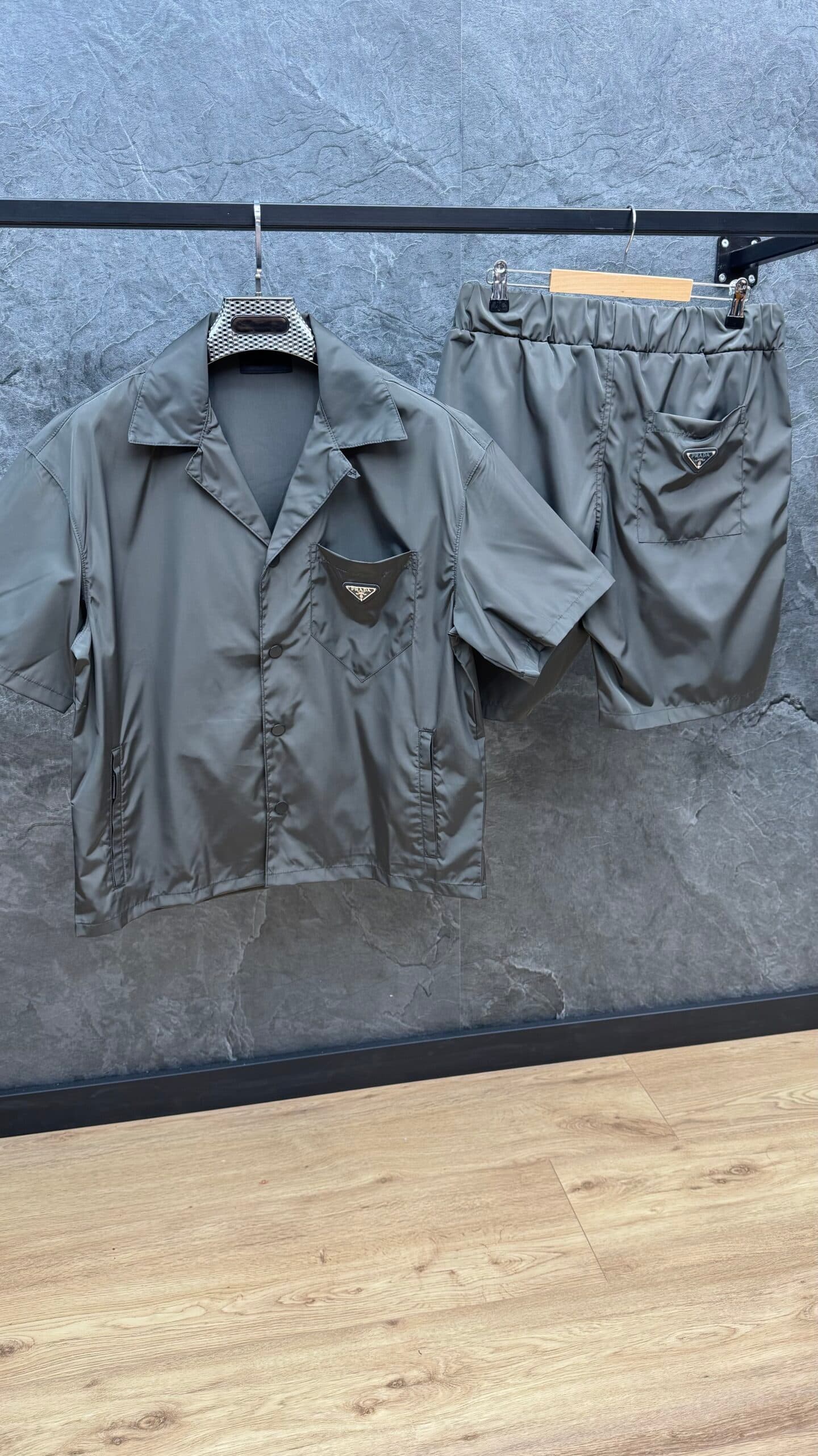 Prada Parachute Set Antraciet - Image 2