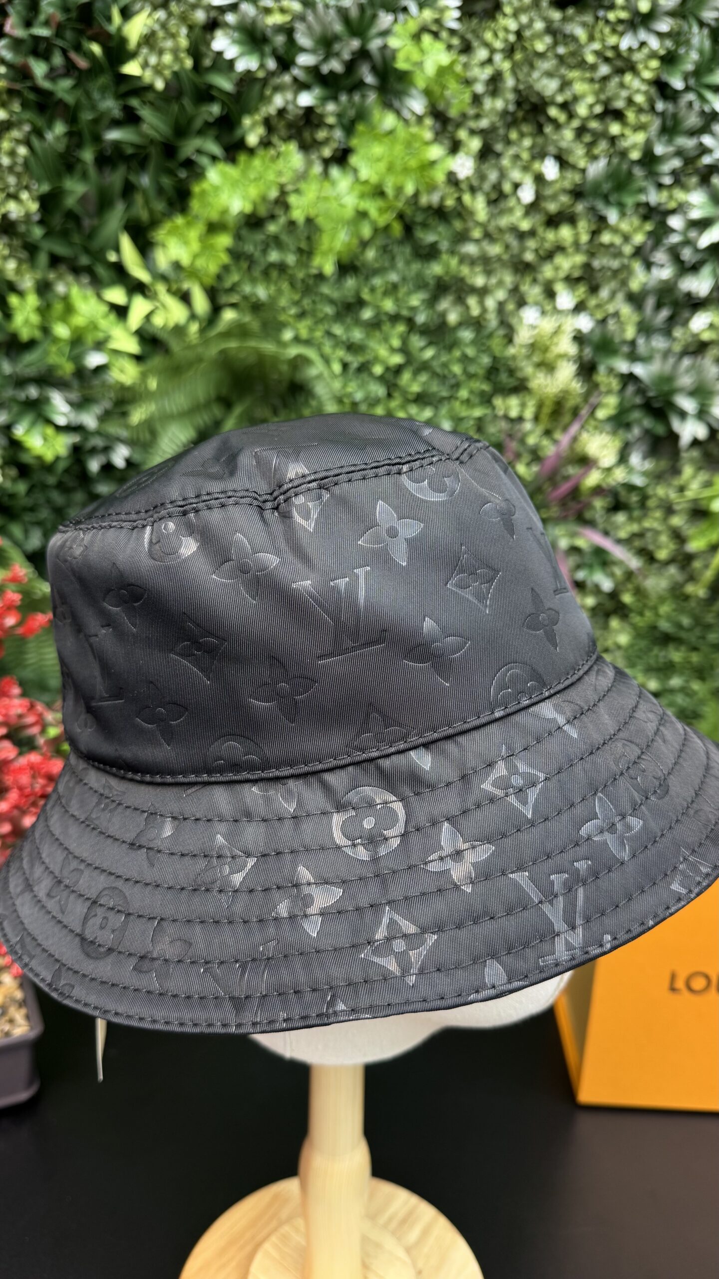 Louis Vuitton Monogram Bucket Hat Black - Image 2