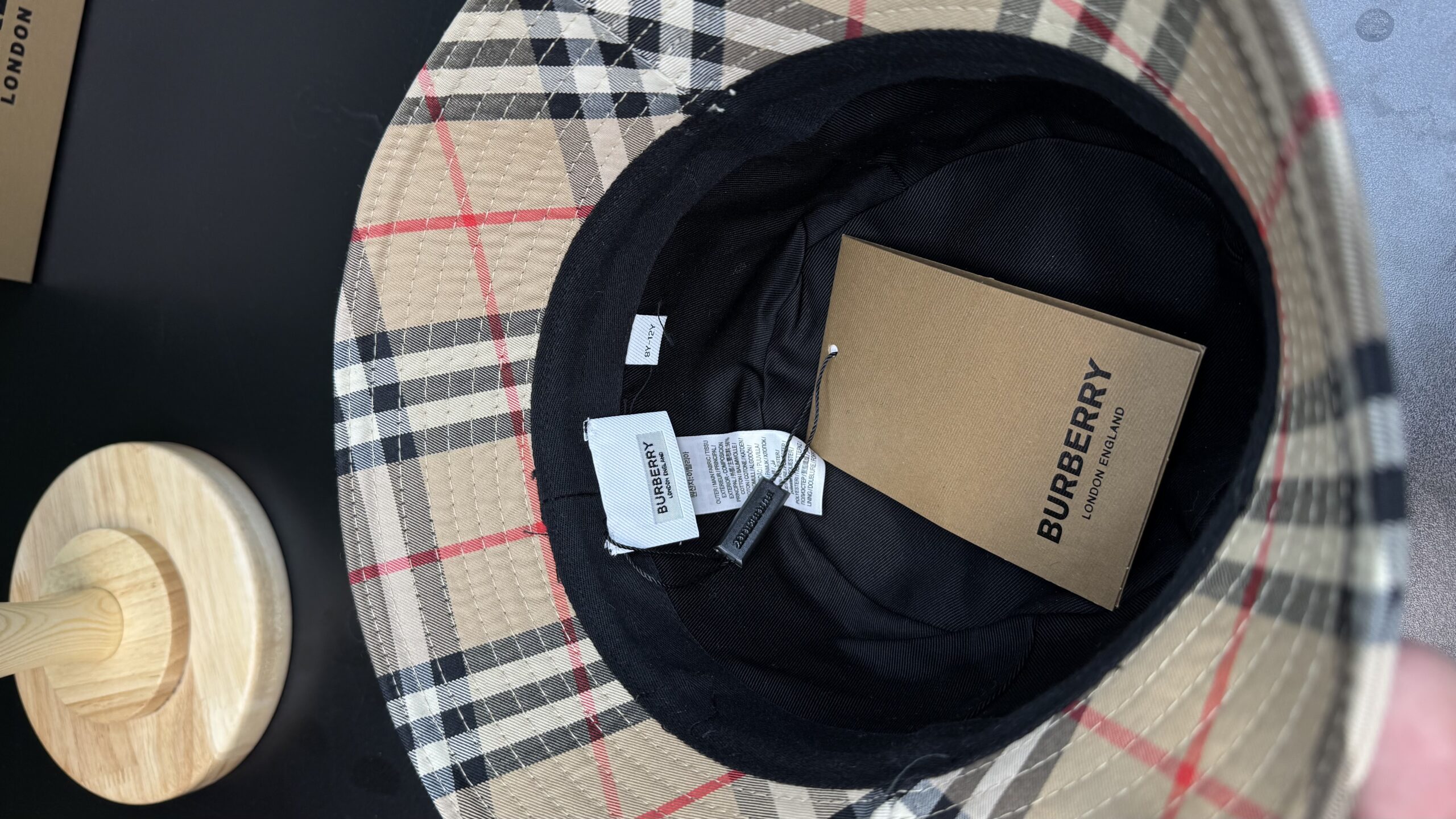 Burberry Checkered Vintage Bucket Hat ( Woman size ) - Image 3