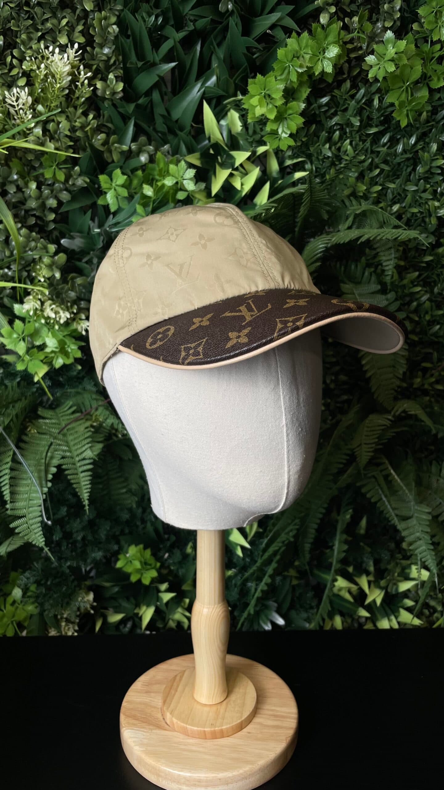Louis Vuitton Get Ready Cap Beige
