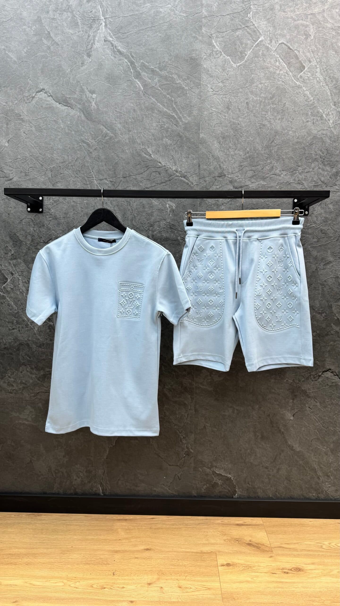Louis Vuitton Logo Summer Set Ciel Blue