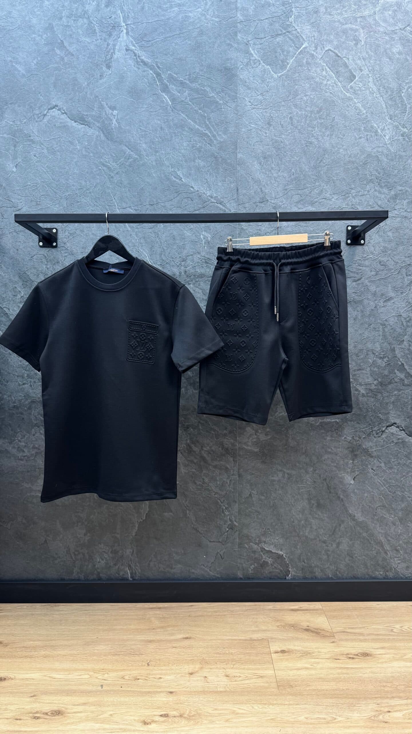 Louis Vuitton Logo Summer Set Black