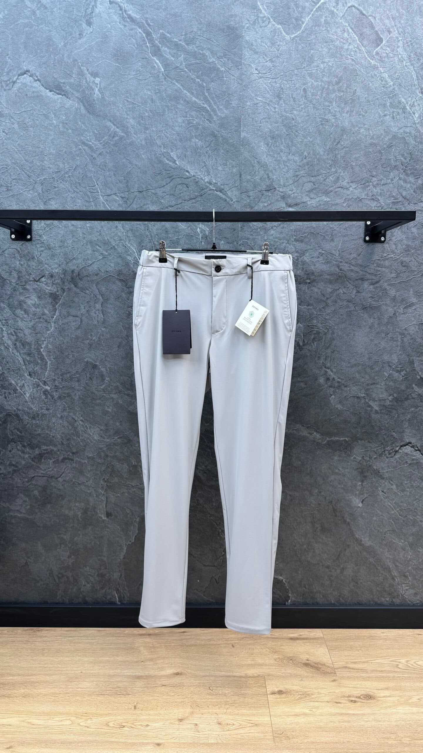 Prada Re-Nylon Logo Pantalon Grey