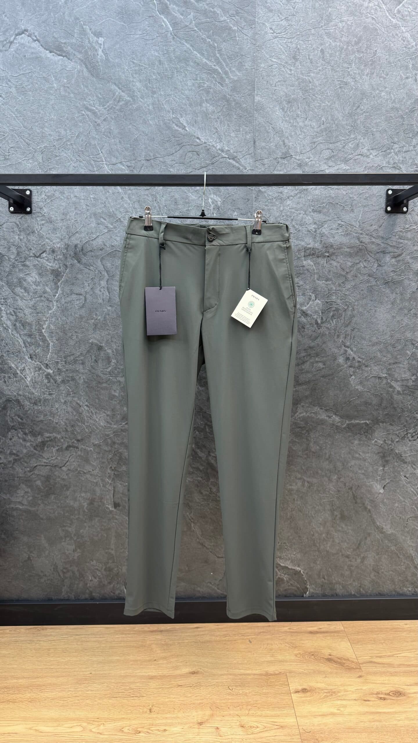 Prada Re-Nylon Logo Pantalon Khaki