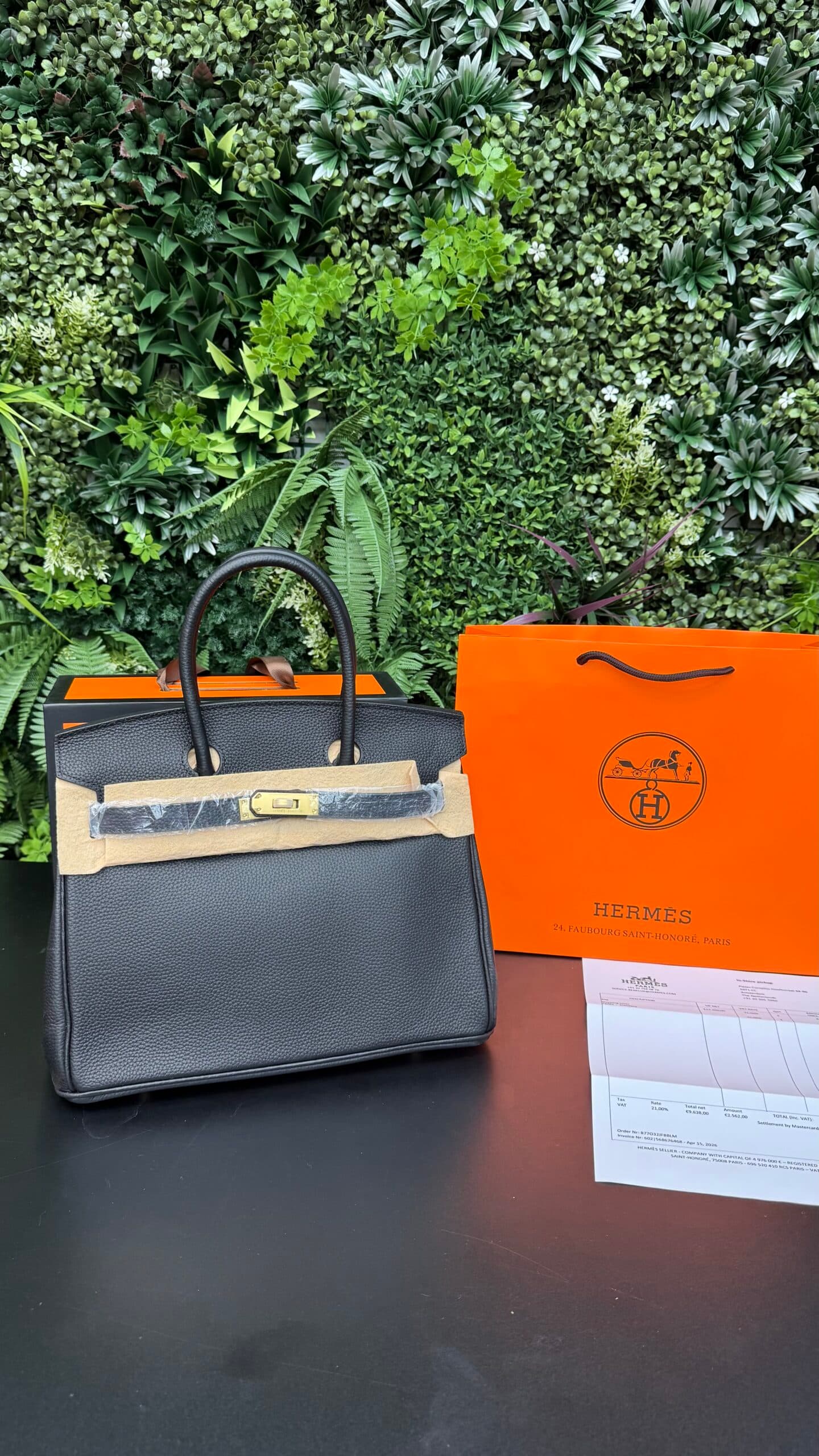 Hermes Kelly 25 Bag Gold/Black