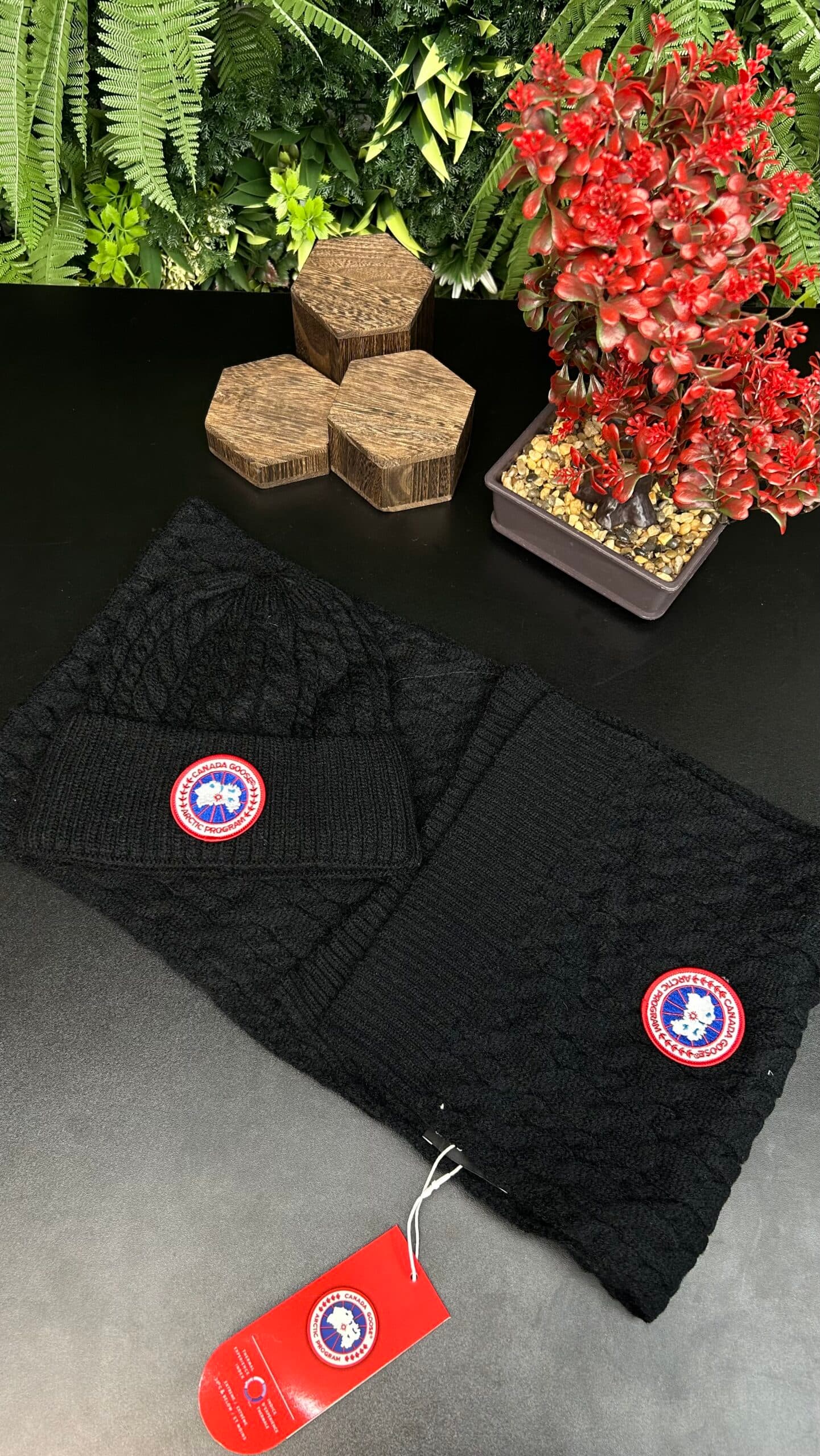 Canada Goose Scarf & Beanie Set Red Logo