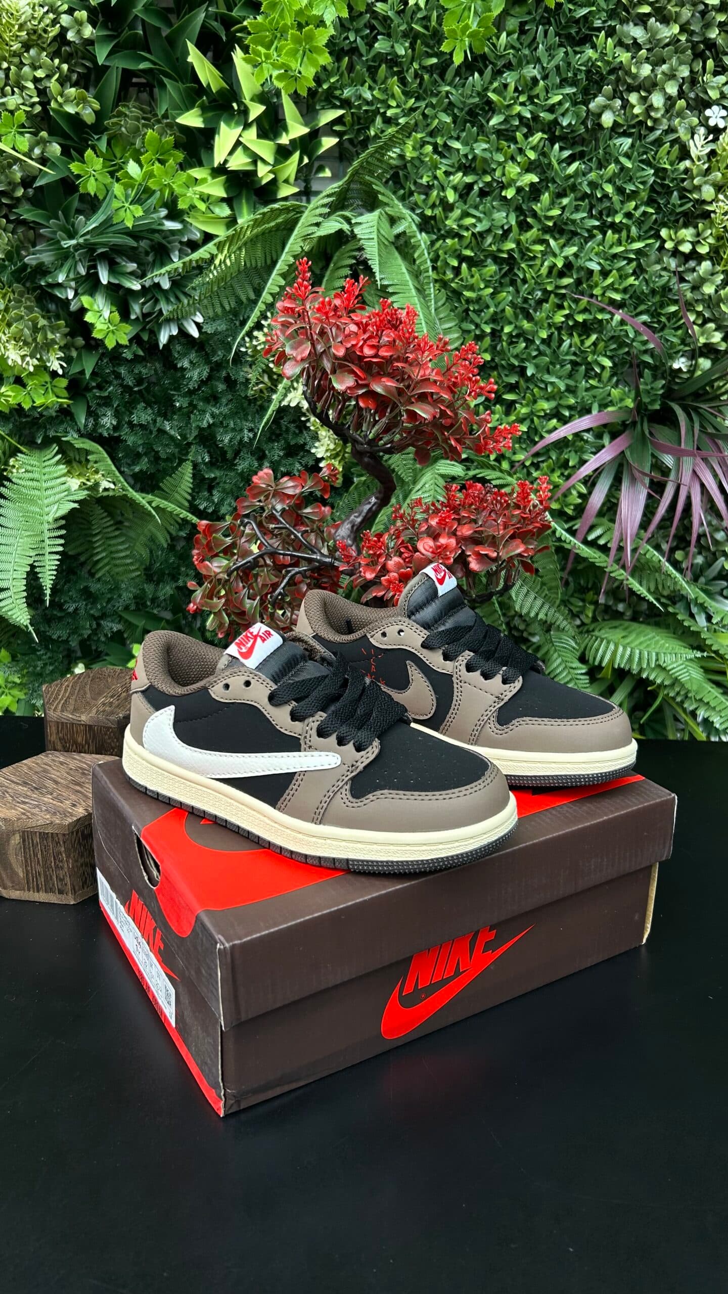 Nike Jordan 1 Retro Low OG SP Travis Scott Mocha Kids