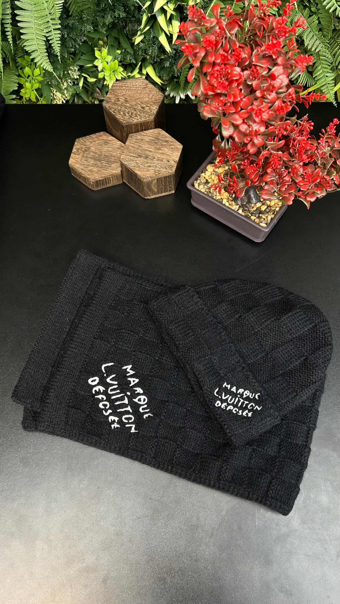 Louis Vuitton Damier Snug Scarf & Beanie Black