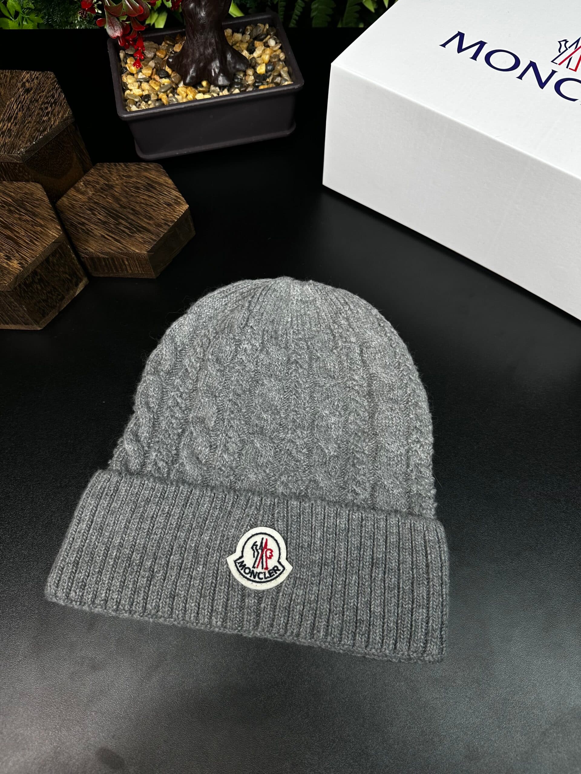 Moncler Enfant Beanie Grey