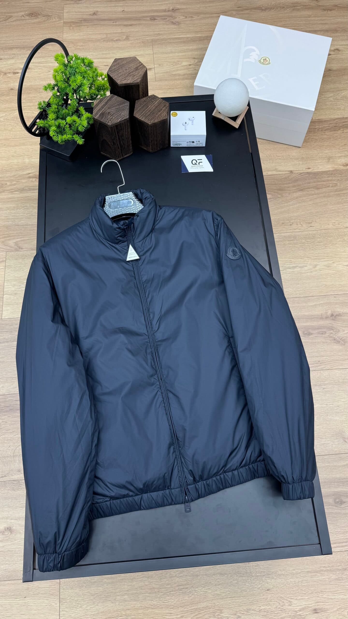 Moncler Luserna Short Down Jacket Midnight Blue