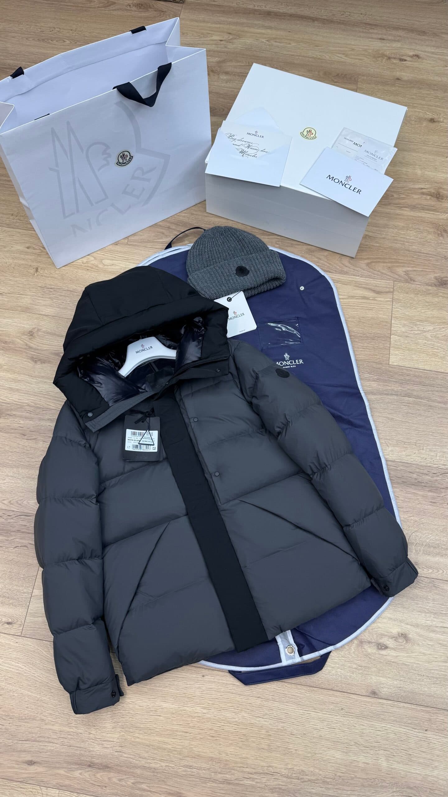 Moncler Madeira Hooded Short Down Jacket Grey